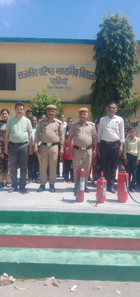अग्नि सुरक्षा सप्ताह के अंतर्गत वरिष्ठ माध्यमिक पाठशाला, पालियों में हुआ आपदा जागरूकता अभियान