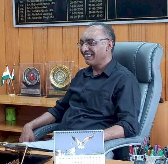 सार्वजनिक संपत्तियों पर न हो कोई भी राजनीतिक पोस्टर, बैनर या होर्डिंग, जिला निर्वाचन अधिकारी ने सभी अधिकारियों को दिए निर्देश