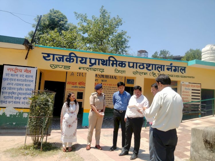 ज़िला निर्वाचन अधिकारी ने दून व नालागढ़ में क्रिटिकल मतदान केन्द्रों का निरीक्षण किया
