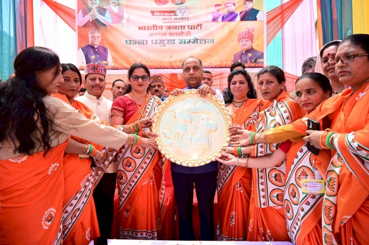 देश के नेतृत्व के लिए मोदी सबसे क्षमतावान नेता, देश ही नहीं दुनिया के लोग भी उन्हें चाहते हैं : जयराम ठाकुर