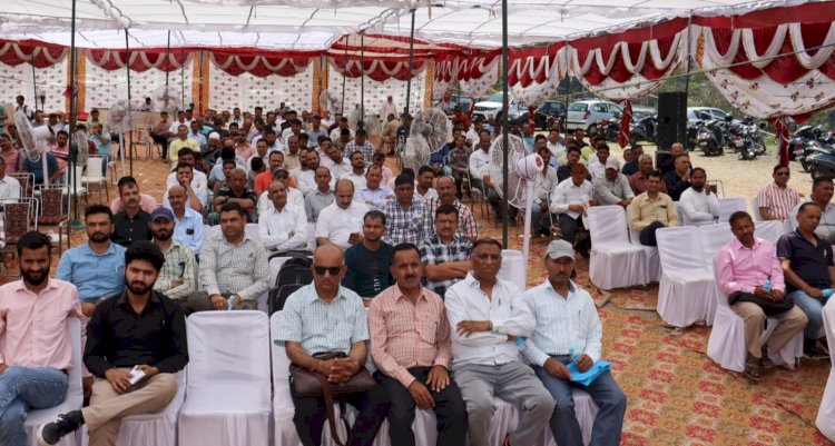 सभी मतदान अधिकारी जिम्मेवारीपूर्वक अपने कर्तव्य का निर्वहन करें : सलीम आजम