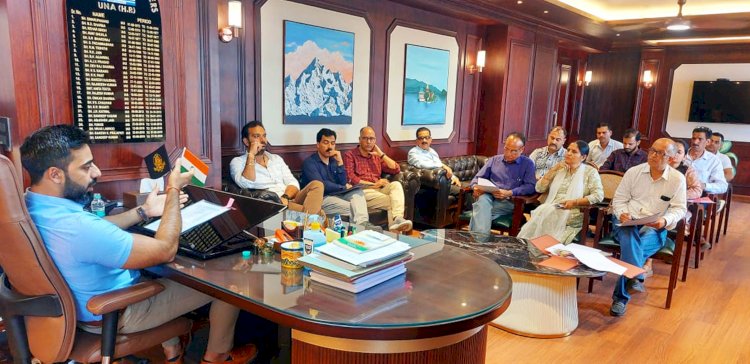 सख्ती से लागू हों सड़क सुरक्षा कानून - उपायुक्त जतिन लाल