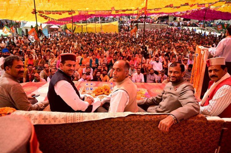 टेढ़ी उंगली से घी निकालने वाले यह जान लें कि यहां लोग भी कम टेढ़े नहीं हैं, जयराम ठाकुर ने विक्रमादित्य सिंह के बयान पर किया पलटवार