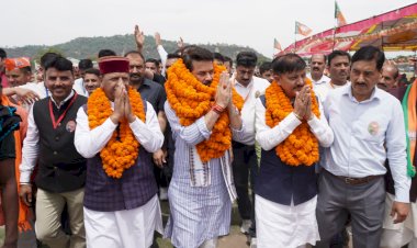 कांग्रेस का शीर्ष से लेकर स्थानीय नेतृत्व तक हार से डरा हुआ : अनुराग ठाकुर