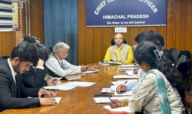 लोकसभा चुनाव के दृष्टिगत राजनीतिक दलों के प्रतिनिधियों के साथ बैठक आयोजित