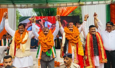 पापियों का साथ भगवान भी नहीं देता : सीएम