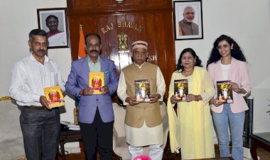 राज्यपाल ने किया अश्वनी वर्मा की दो पुस्तकों का विमोचन