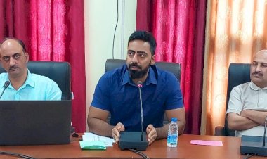 85 प्लस और 40 फीसदी से अधिक दिव्यांग मतदाताओं के लिए घर से मतदान की सुविधा