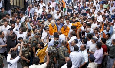 आनंद शर्मा का इंडी गठबंधन सरकार में मंत्री पद तय....  सम्मान के नहीं, ब्रीफ़केस में रखे सामान के भूखे थे दागीः मुख्यमंत्री