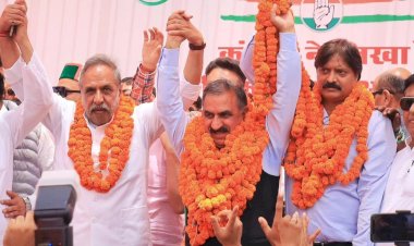 शहरी मंत्री रहते भू माफिया बने पूर्व विधायक : सीएम