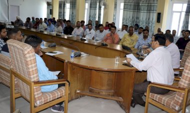 चुनाव प्रक्रिया के सुचारू निष्पादन के लिए माइक्रो ऑब्जर्वर को दिया प्रशिक्षण