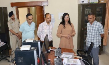 सिरमौर में अभी तक ‘पेड न्यूज’ का कोई भी मामला संज्ञान में नहीं आया : सुमित खिमटा