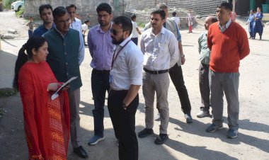 लोकसभा आम चुनाव के लिए मंडी संसदीय क्षेत्र के लिए भारत निर्वाचन आयोग द्वारा नियुक्त सामान्य पर्यवेक्षक ने की समीक्षा