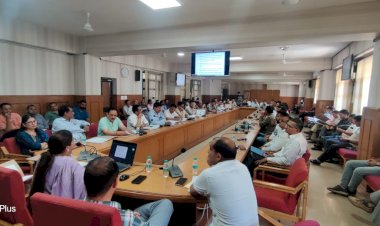 घर पर डाक मतपत्र से मतदान करवाने बारे प्रशिक्षण कार्यक्रम आयोजित