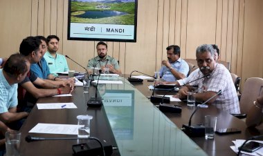 लोकसभा चुनाव में उपयोग की जाने वाली  ईवीएम और वीवीपैट मशीनों की दूसरी रैंडमाइजेशन संपन्न