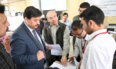 मुख्य निर्वाचन अधिकारी ने पोस्टल बैलट की आदान-प्रदान प्रक्रिया का लिया जायजा