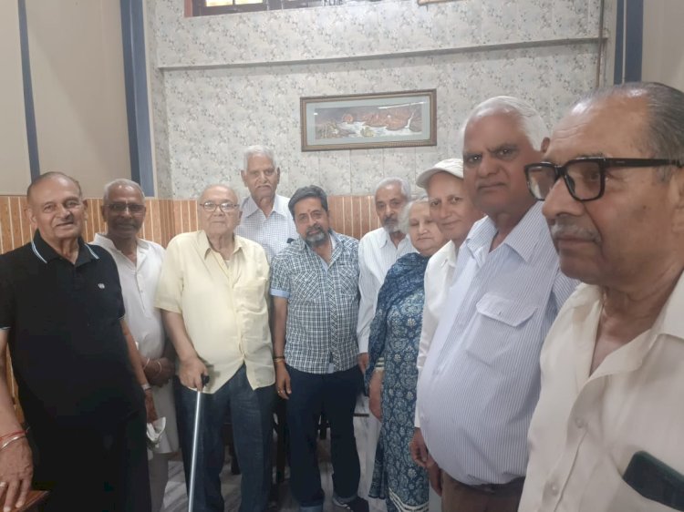 जिला सिरमौर पेंशनर्स एवं वरिष्ठ नागरिक ऐसोसिएशन की  बैठक में ज्वलंत मुद्दों पर चर्चा
