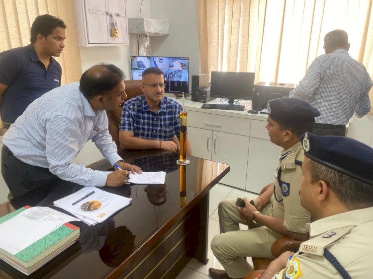 लोकसभा चुनाव के दृष्टिगत सभी शराब निर्माण इकाई भारतीय निर्वाचन आयोग के दिशा निर्देशों की अनुपालना करें -सुमित खिमटा