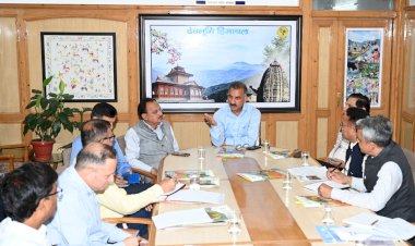 मुख्यमंत्री ने वनों को आग से बचाने के उपायों की समीक्षा बैठक की