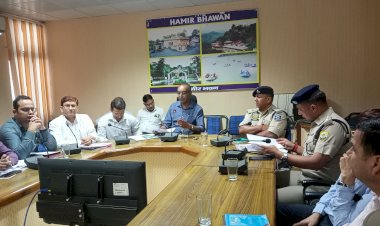 मॉनसून सीजन में आपात स्थिति से निपटने की तैयारी रखें अधिकारी: अमरजीत सिंह