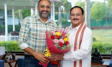 भाजपा मीडिया प्रभारी कर्ण नंदा ने केंद्रीय स्वास्थ्य मंत्री जेपी नड्डा ने की भेंट कहा भ्रष्टाचार, माफिया राज और गुंडा राज में मस्त हिमाचल की मित्रों की सरकार