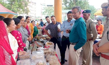 सेरी मंच पर सजी सेपु-बड़ी व पाइन नीडल प्रोडक्ट्स की मंडी -मुख्य परियोजना निदेशक समीर रस्तोगी ने स्व्यं सहायता समूहों की सराहना