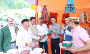 वर्ल्ड हेरिटेज उत्सव में दिखी पारंपरिक परिधानों की झलक