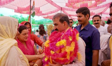 ठाकुर सुखविंदर सिंह सुक्खू ने देहरा में पार्टी प्रत्याशी के लिए किया धुआँधार प्रचार