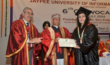 राज्यपाल ने विद्यार्थियों से आधुनिक तकनीक और नवाचार अपनाने का किया आह्वान. जेपी सूचना प्रौद्योगिकी विश्वविद्यालय के छठे दीक्षांत समारोह की अध्यक्षता की