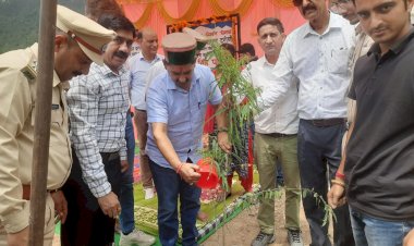 धारकंडी क्षेत्र की सभी पंचायतों को मिलेगी सड़क सुविधा: पठानिया