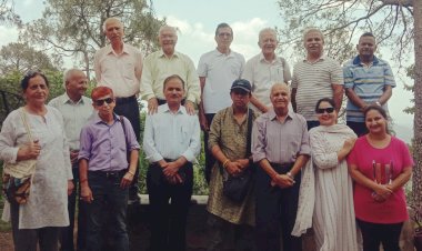 पर्यावरण समिति ने विला राउंड में रोपे सेकडों पौधे ,":पर्यावरण सुरक्षा हमारा लक्ष्य " और हरेला पर्व के तहत दिया हरियाली सोच का संदेश