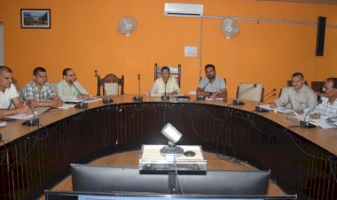 ग्रामीण विकास एवं पंचायती राज विभाग के विकास कार्यों की समीक्षा बैठक आयोजित