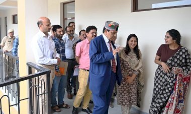 धनीराम शांडिल ने हीरानगर में निर्माणाधीन विशेष गृह का किया निरीक्षण