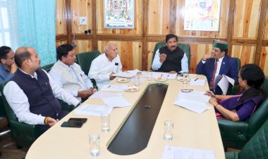 हिमकेयर योजना बंद करने की सरकार की कोई मंशा नहींः मुकेश अग्निहोत्री