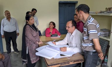 व्यवस्था परिवर्तन के तहत सुखद बदलाव महसूस कर रहा हिमाचल,  राजस्व लोक अदालतों से लोगों की रोजमर्रा की जिंदगी हुई आसान