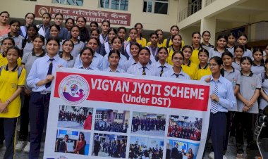 विज्ञान ज्योति गर्ल्स ने किया एनआईटी का दौरा