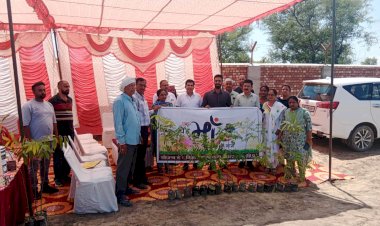 उपायुक्त ने बसाल में एक पौधा मां के नाम अभियान का किया शुभारंभ