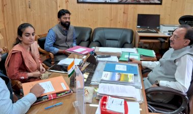 हस्तशिल्प एवं हथकरघा निगम के प्रयासों से राज्य के कारीगर हो रहे लाभान्वितः उद्योग मंत्री