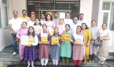 हिंदी पखवाड़ा के उपलक्ष्य पर भाषा एवं संस्कृति विभाग ने आयोजित की प्रतियोगिताएं