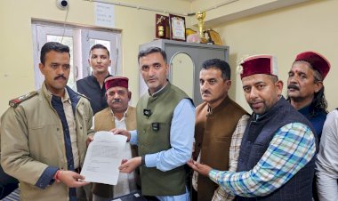 धार्मिक भावनाओं को ठेस पहुंचाने और देव नृत्य करने वालों को आतंकवादी कहने के मामले में सोशल मीडिया अकाउंट के खिलाफ FIR दर्ज