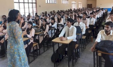 सकारात्मकता के साथ करें किशोरावस्था के तनाव का प्रबंधन