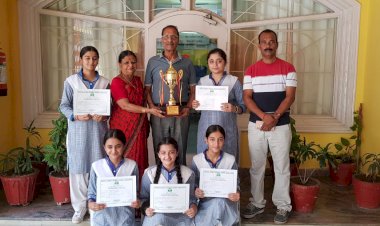 ए वी एन की  सूर्यांशी ने जीती चैस की डिस्ट्रिक्ट टूर्नामेंट ट्रॉफी .... ..