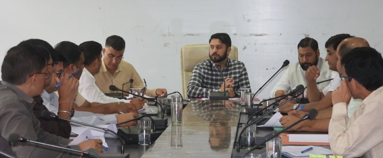 एफसीए के लंबित मामलों के निपटारे के लिए 220 मामलों की हुई समीक्षा