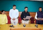 उपायुक्त ने नवनिर्वाचित पाषर्द को शपथ दिलाई