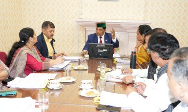 स्वास्थ्य मंत्री ने आवश्यक दवाओं और सीटी स्कैन मशीनों के लिए निविदाएं जारी करने के निर्देश दिए