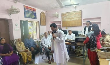 फोक मीडिया ने नुक्कड़-नाटकों के जरिए दिया भूकंपरोधी भवन बनाने का जागरूकता संदेश