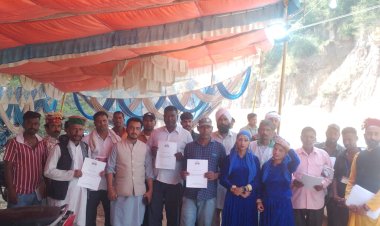 गीत व नाटक से लोगों को आपदा के प्रति किया जागरूक