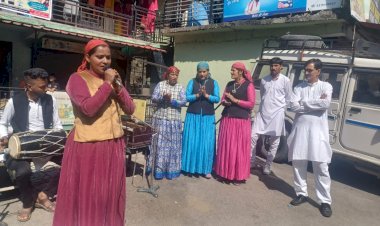 कलाकारों ने आपदा से बचाव पर लोगों को किया जागरूक