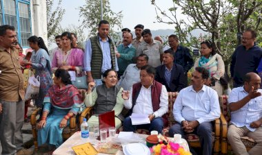 बागवानी मंत्री ने किया समराहन के फल संतति एवं प्रदर्शन उद्यान का निरीक्षण