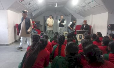 समर्थ-2024 के तहत कलाकारों ने नारकंडा तथा कुमारसैन में लोगों को किया जागरूक